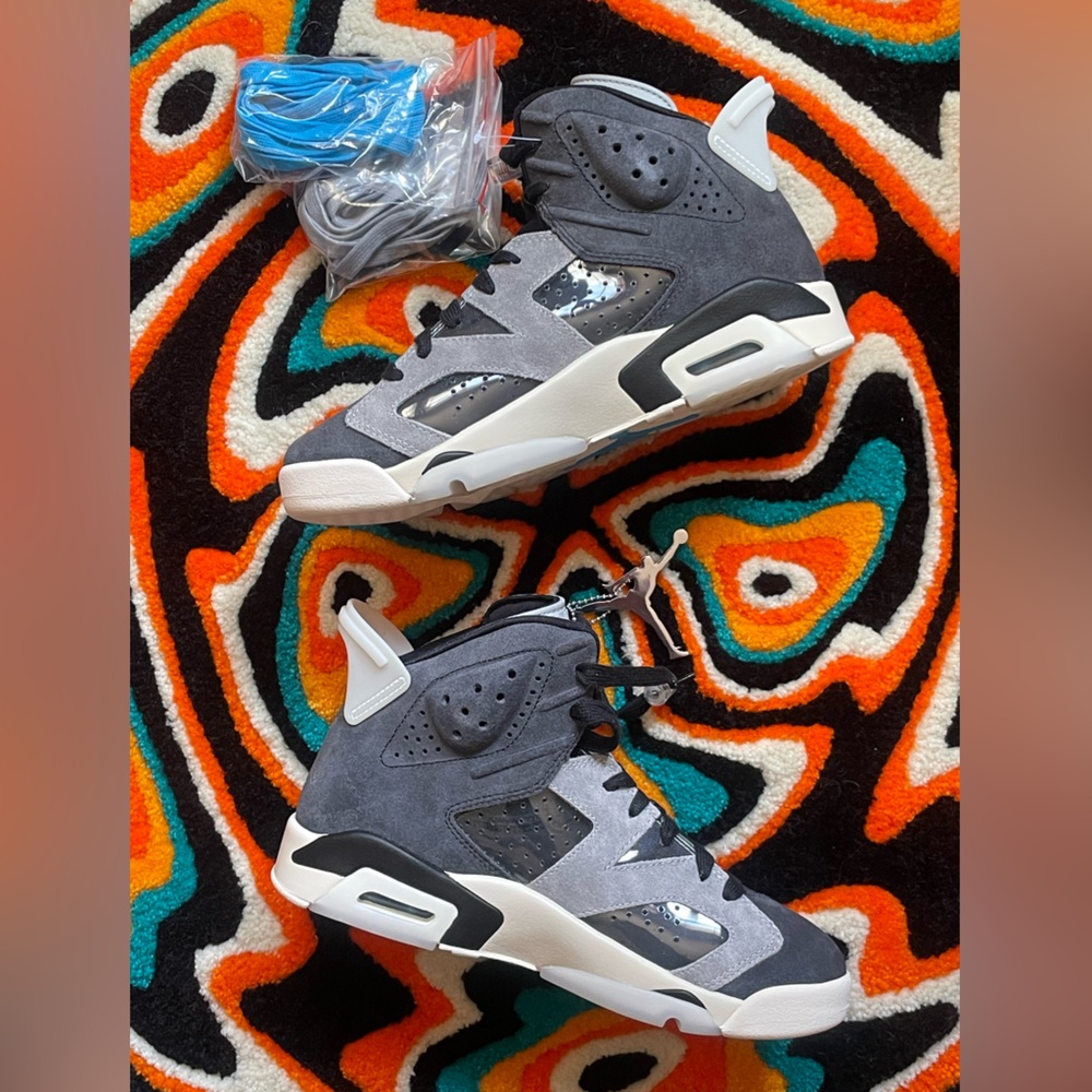Jordan 6 Retro Tech Chrome Sneakers